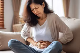 Đột ngột đến tháng, cụ bà hí hửng 'cải lão hoàn đồng' nào ngờ ung thư 