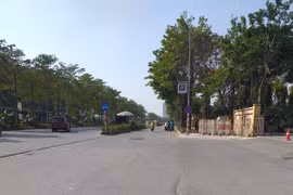 Tiềm ẩn nguy cơ mất an toàn từ những nắp cống lồi, lõm trên đường