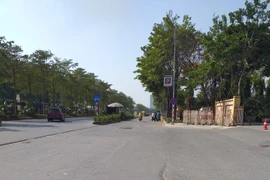 Tiềm ẩn nguy cơ mất an toàn từ những nắp cống lồi, lõm trên đường