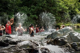 Về A Lưới mộng mơ giữa chốn đại ngàn