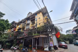 Người dân Thủ đô khốn khổ vì công trình xây dựng trái phép 