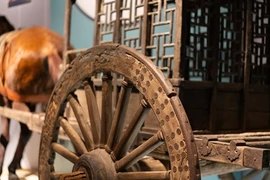 Vì sao quý tộc thời Đông Tấn "đu trend" dùng xe bò thay ngựa? 