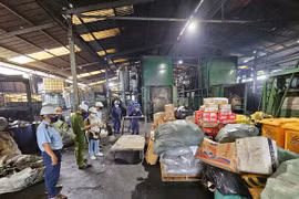 Tiêu hủy hơn 14.000 đơn vị sản phẩm hàng hóa nhập lậu 