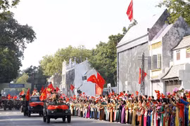 Sống lại ký ức hào hùng ngày Giải phóng Thủ đô Hà Nội