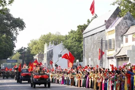 Sống lại ký ức hào hùng ngày Giải phóng Thủ đô Hà Nội