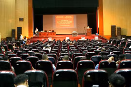 “Ngáo” giá gây sốt đất… cần chế tài chứng minh tài chính?