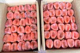 Hàng Trung Quốc đổ bộ chợ Tết, nhiều loại giá siêu rẻ