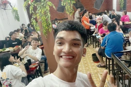 Mạc Văn Khoa lên tiếng tin bán bún đậu kiếm 2 tỷ/ngày HOT nhất năm