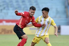 Ngoại binh kém cỏi, CAHN "dâng siêu cúp" cho Thanh Hóa