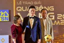 Quả bóng vàng Việt Nam 2023: Hoàng Đức vượt Tuấn Hải nghẹt thở