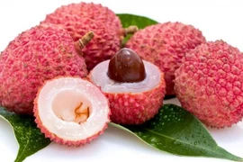 Ăn vải không đúng cách hại sức khoẻ, thậm chí ngộ độc