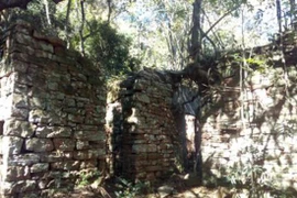 Tàn tích tại Argentina và giả thuyết Hitler trốn ở đây 