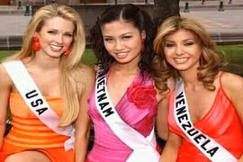 Cuộc sống của đại diện Việt Nam đầu tiên chinh chiến Miss Universe