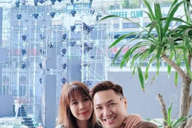 Mạnh Trường liên tục 'khịa' ngoại hình, bà xã phản ứng sao?