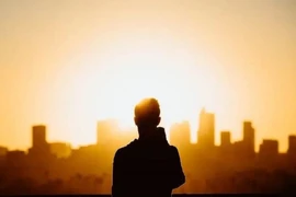 Nếu trên mặt bạn có những nét này nghĩa là tiền tài không tụ