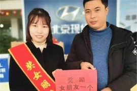 Mua ô tô "trúng" thêm bạn gái, nam thanh niên đề nghị bất ngờ