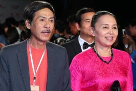 NSND Bùi Bài Bình hạnh phúc tuổi xế chiều bên NSƯT Ngọc Thu