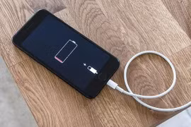 iPhone báo pin yếu, làm ngay mẹo này