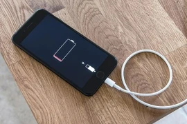 iPhone báo pin yếu, làm ngay mẹo này