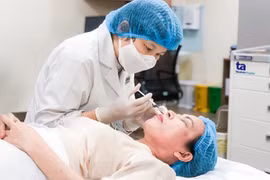 Tiêm meso làm đẹp, bác sĩ khuyến cáo gì?