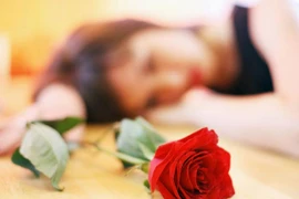 Hành động bất cẩn của cô giúp việc hé lộ bí mật tày trời 