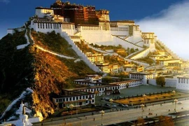 Một nửa số vàng trên thế giới nằm trong Cung điện Potala? 