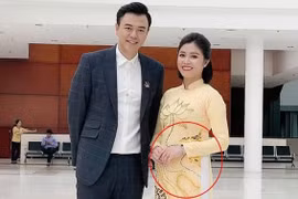 MC Hoàng Linh lộ bụng lùm lùm, dính nghi vấn có bầu