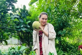 Mỹ nhân Việt phản ứng thế nào trước tin đồn mang bầu?