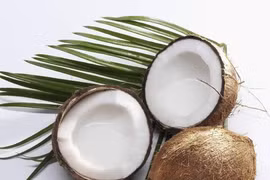 Nước dừa giàu dinh dưỡng nhưng một số người không nên uống