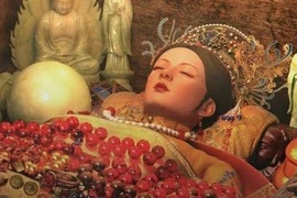 Lăng mộ vua Càn Long, Từ Hi Thái Hậu còn gì sau vụ trộm?