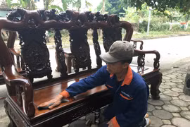 Cận Tết, nghề tân trang đồ gỗ thu nhập tiền triệu mỗi ngày