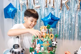 Lệ Quyên mừng sinh nhật con trai Hồ Ngọc Hà sau 5 năm im ắng