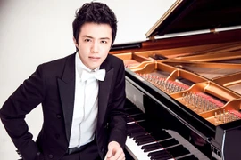 Những nam thần tượng tiêu tan sự nghiệp vì bê bối mua dâm