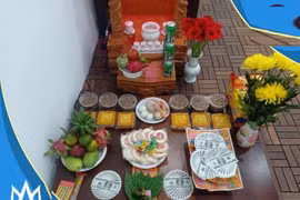 Cúng 5 loại hoa 3 loại quả để thần Tài xóa mọi vận đen