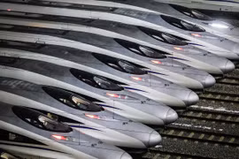 Tại sao tàu cao tốc của Trung Quốc chỉ có 8 đến 16 toa?