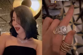 Lệ Quyên gây sốt khi khoe cận loạt nhẫn kim cương "size khủng"