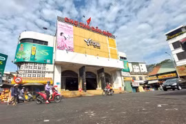 Chợ gần 200 năm hình con tàu ở Bình Dương sắp được tu sửa