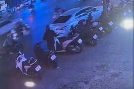 Cô gái mất trắng xe SH mới mua khi đi uống nước