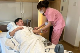 Nghệ sĩ Quang Tèo nói về tin đồn chạy nhiều show nên phải nhập viện