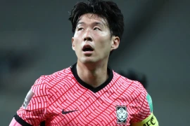 Cổ động viên Hàn Quốc lo lắng về chấn thương của Son Heung-min 