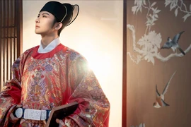 Triều đại kỳ quái nhất lịch sử Trung Quốc, quan lại phải thành thái giám