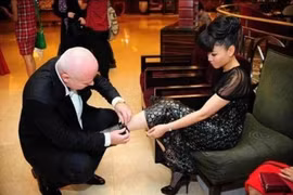 Thu Minh khoe thói quen 10 năm của chồng, chị em phát ghen