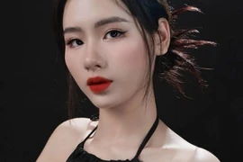 Cô gái xinh đẹp gây chú ý vì cảm ơn người yêu... giả tưởng