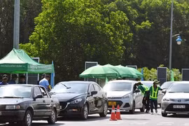 Vẫn còn 30% xe chưa dán thẻ ETC