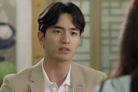 Đi du lịch cùng công ty về thì thấy nhà đã thay khóa cửa