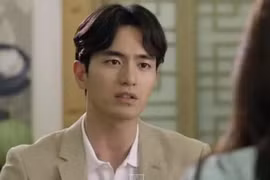 Đi du lịch cùng công ty về thì thấy nhà đã thay khóa cửa