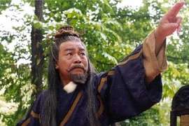 Hấp tinh đại pháp đấu Hàn băng chưởng, kết quả bất ngờ!