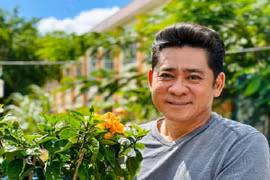 Huỳnh Anh Tuấn: Ở "nhà tranh vách lá", vui thú vườn tược tuổi 55