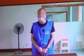 Con đạt điểm thấp môn thể dục, bố làm một việc khiến hối hận 