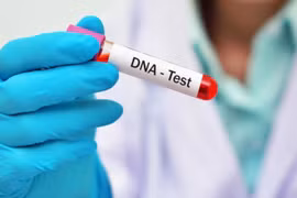 Bé trai giống bố nhưng xét nghiệm ADN không phải con ruột